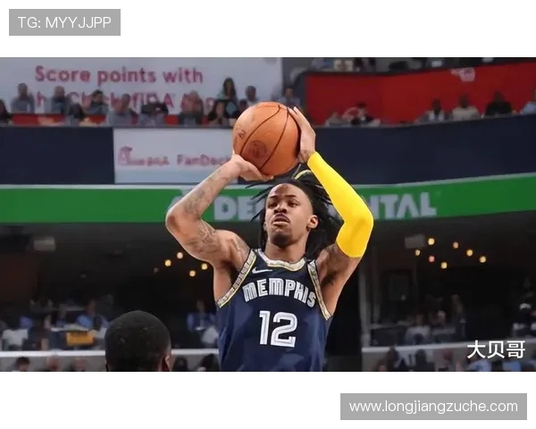 原创米切尔30+5逆转灰熊！周志豪小贾对轰骑士双塔，难耐莫兰特伤退