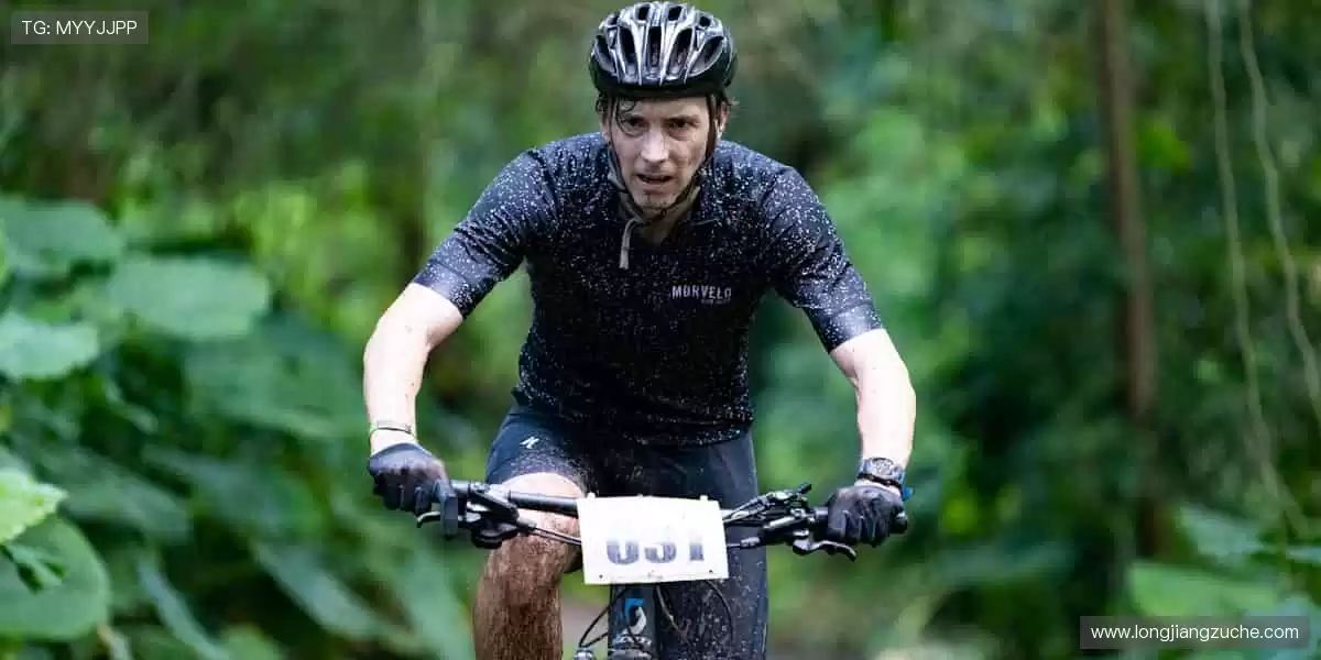 ⚽ 实时直播，让你身临其境感受赛场心跳！📺